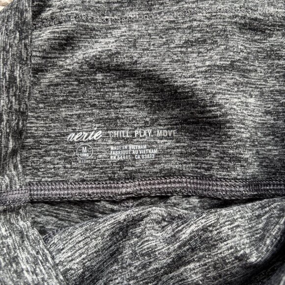 AERIE CHILL. PLAY. MOVE Leggings in a Heather Grey -Size Med Long - POCKETS NWOT - Picture 4 of 6